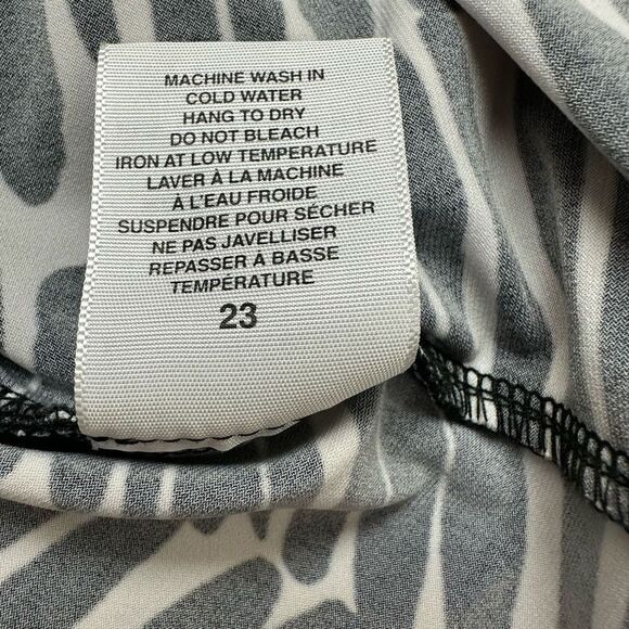 Sympli Black and White Double Take Tunic Size 10 - Picture 8 of 10